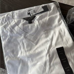 Banana Republic Men's Classic White and Black Shirts